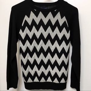 🐝 KiDS Black and Gray Striped Sweater ( 10/12 )